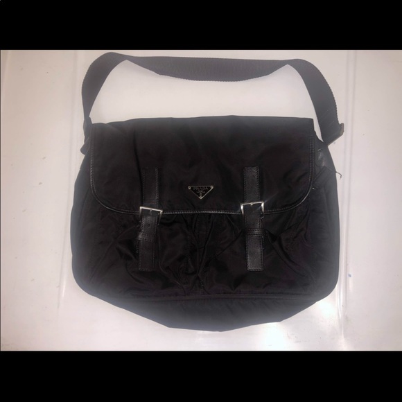 Men’s Prada messenger bag - Picture 2 of 11